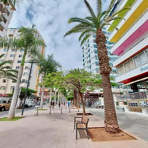 https://studio-bahamas-by-tor.tenerifehoteles.net